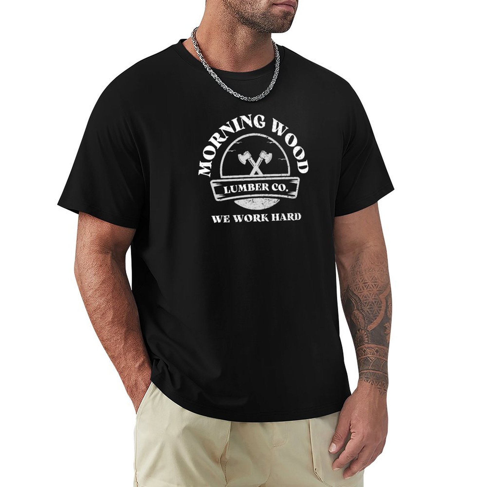 Lumber Woodworking - モーニングウッド・ランバーカンパニー。私たちは一生懸命働きます。メンズTシャツ、グラフィックTシャツ。