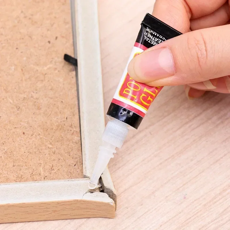 瞬間接着剤 強力液体接着剤 502 シアノアクリレート接着剤 - Woodworking Quick Glue のレビューと価格